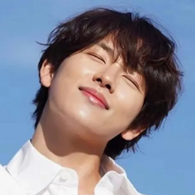 Behind-the-scenes cut of Yim Siwan