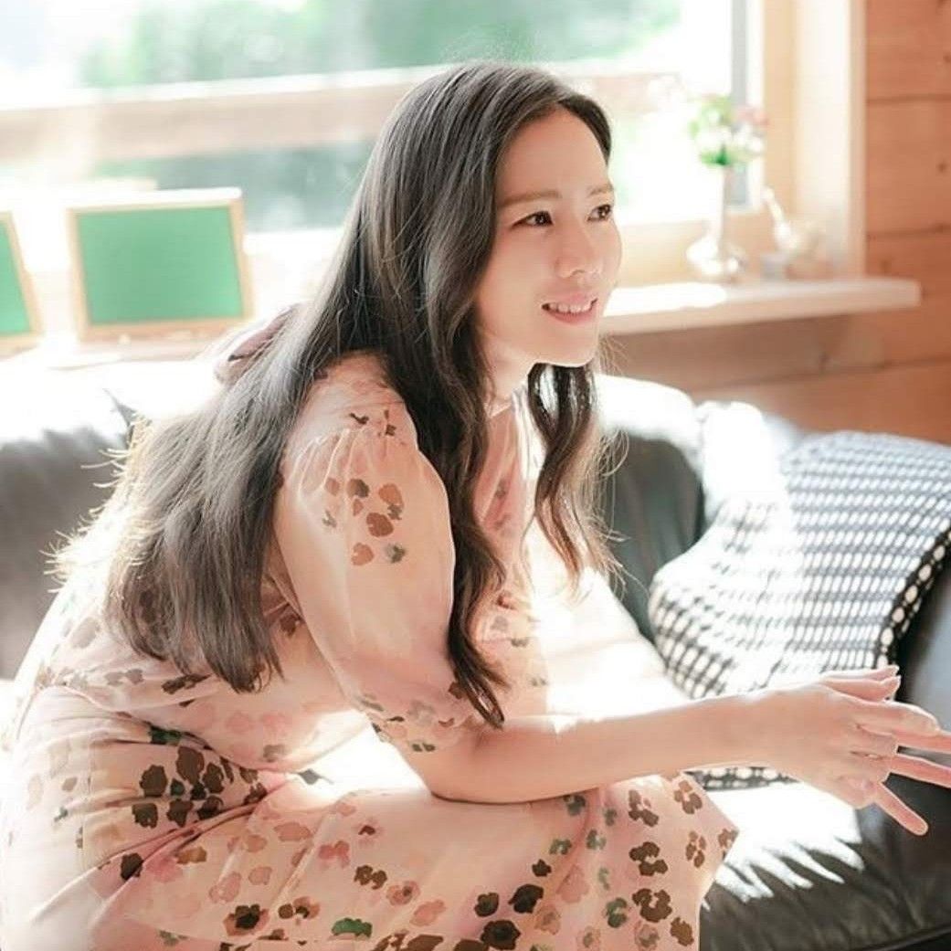 孫藝珍的最新照片