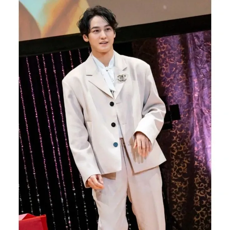 Foto kegiatan terbaru dari Kim Bum