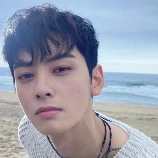 Recent activity shot of Cha Eunwoo