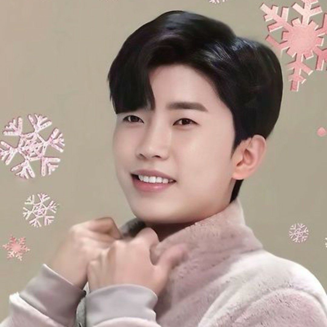 Latest photo of Lim Youngwoong