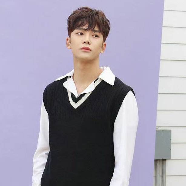 로운의 최신 사진