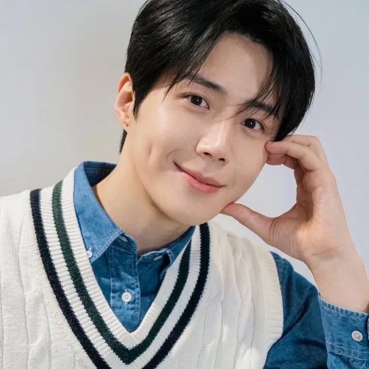 Cuplikan di balik layar dari Kim Seonho