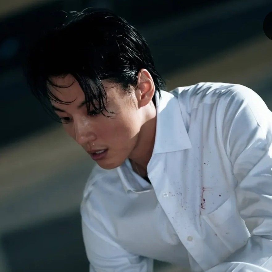 Recent activity shot of Yoon Shiyoon