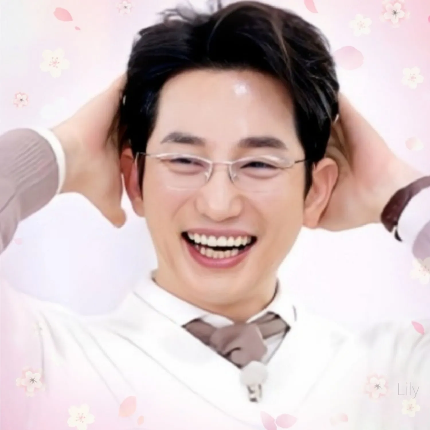 Behind-the-scenes cut of Park Sihoo