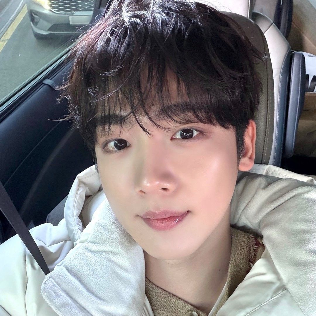 Recent activity shot of Kim Yohan