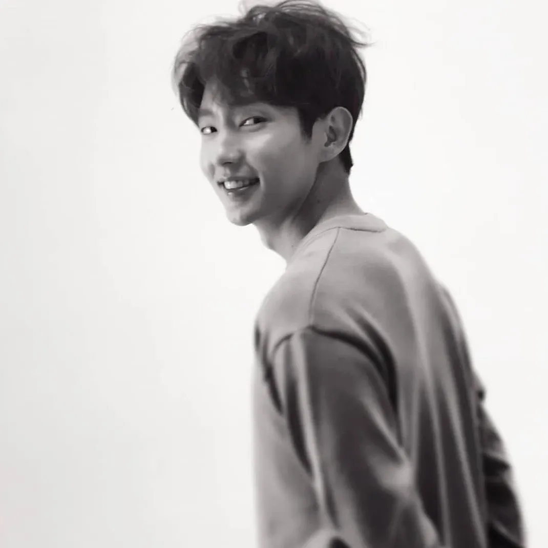 이준기 최근 활동샷