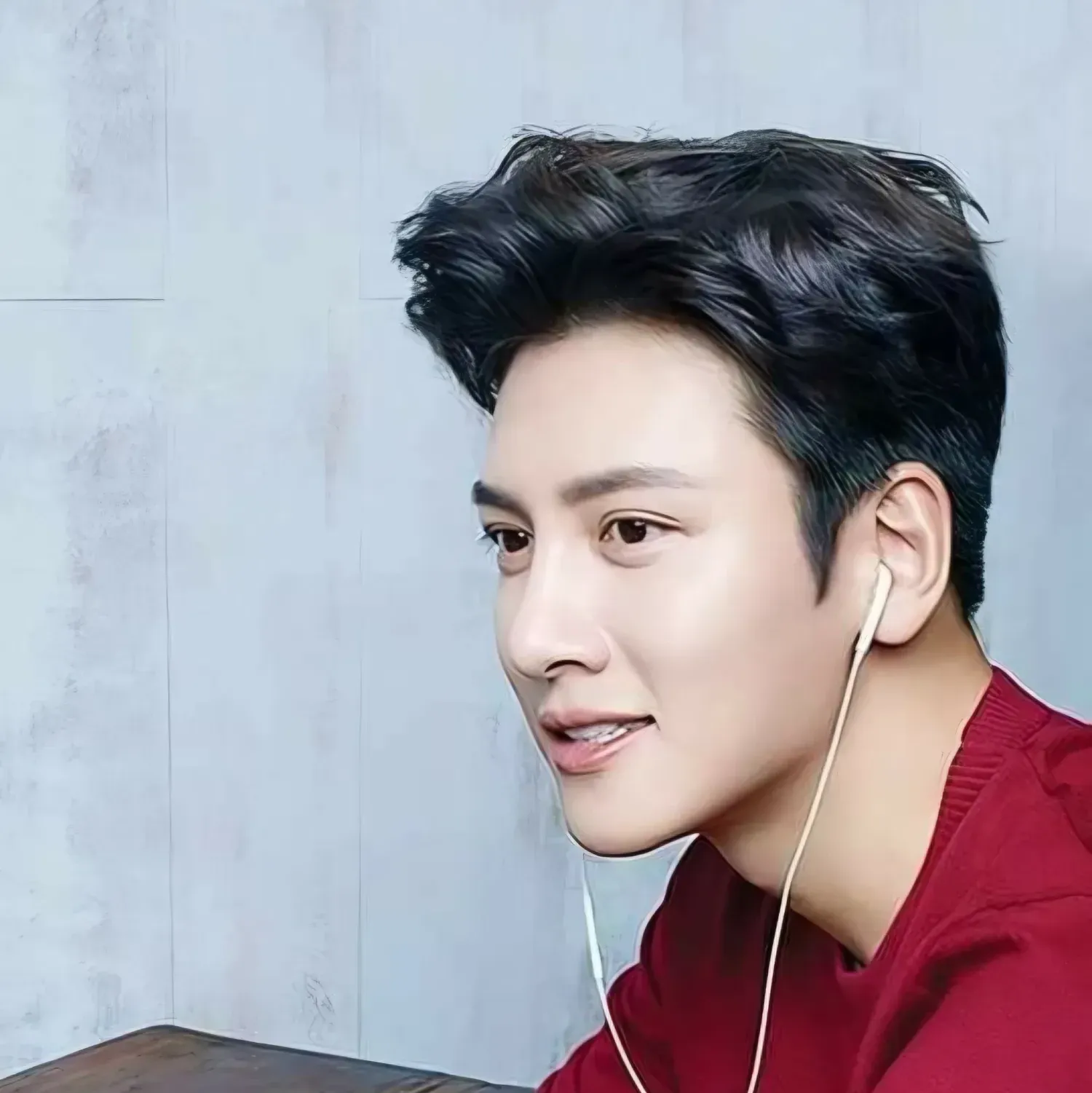 Behind-the-scenes cut of Ji Changwook