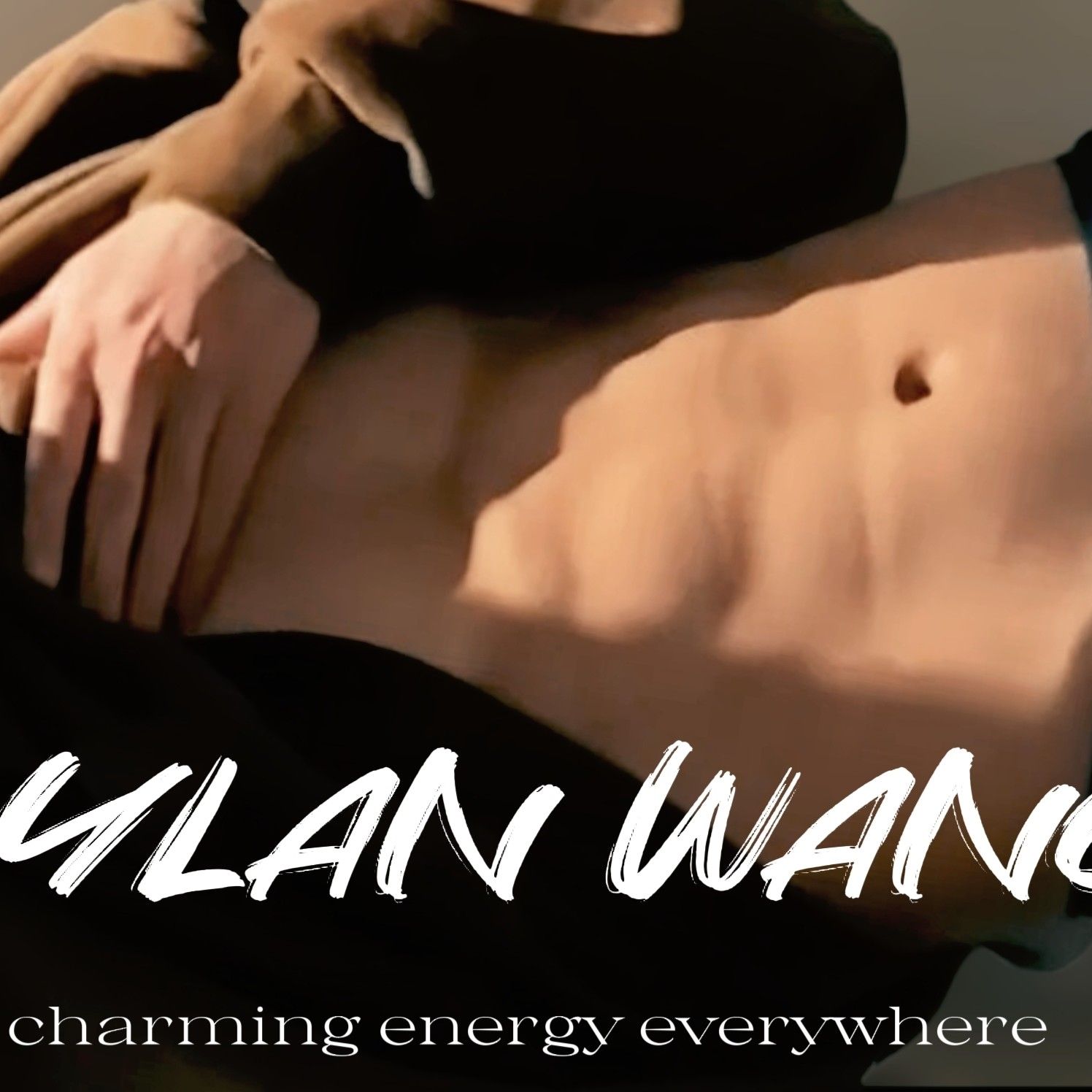 A moment captured by a fan of Dylan Wang