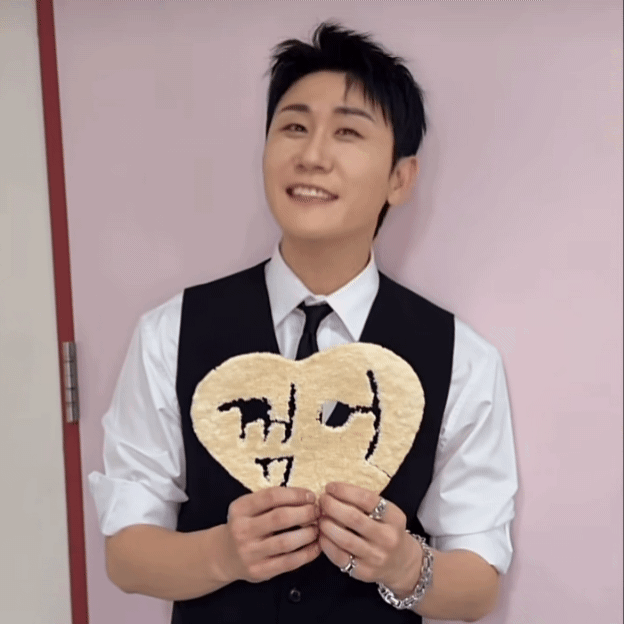 영탁 최근 활동샷