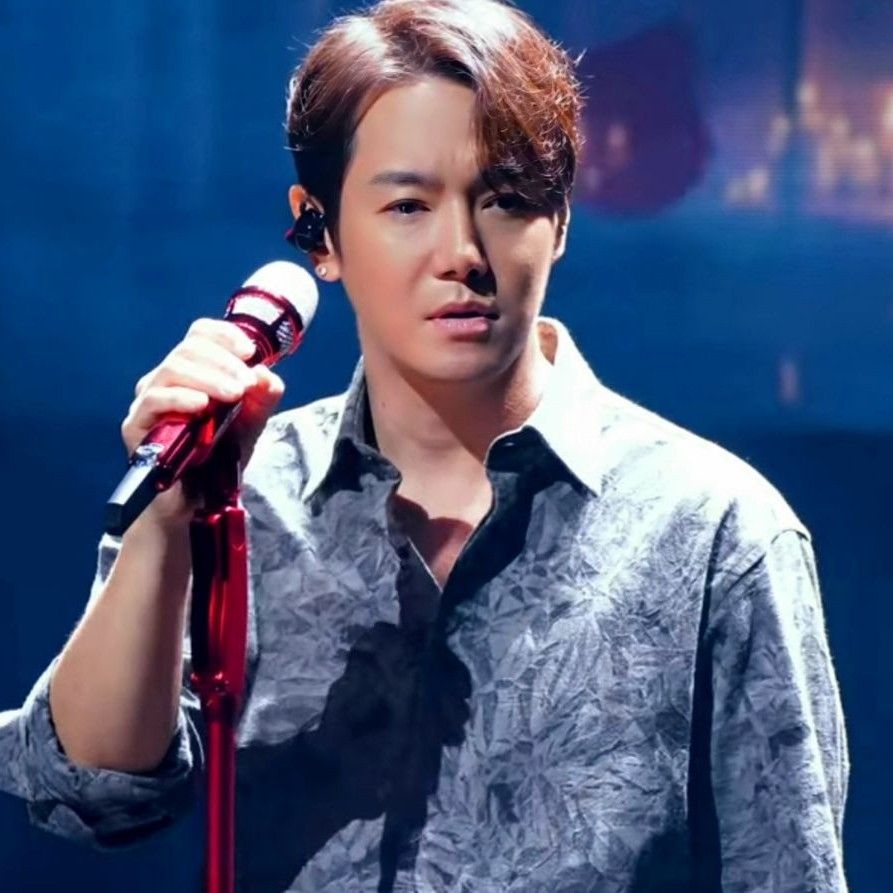 Recent activity shot of Hwanhee