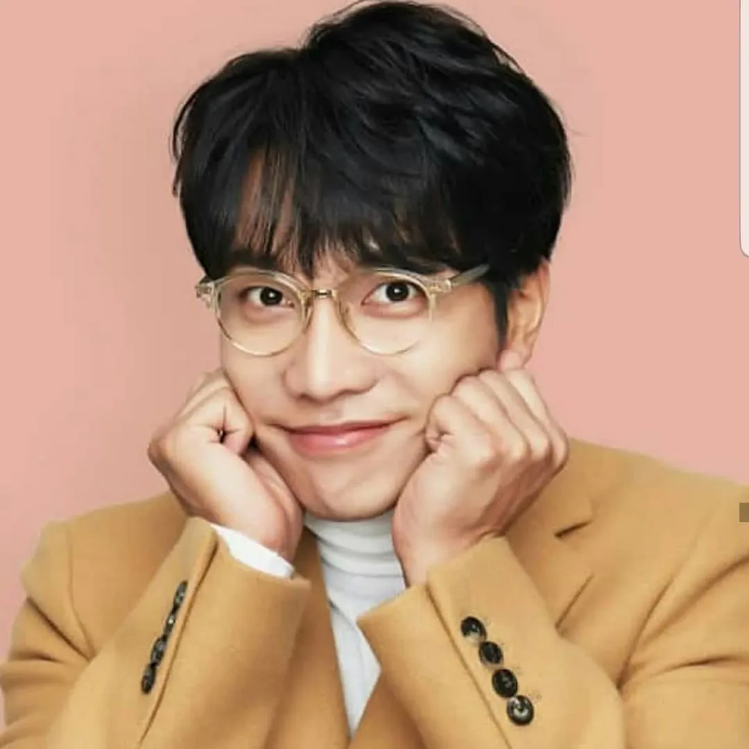 A moment captured by a fan of Lee Seunggi