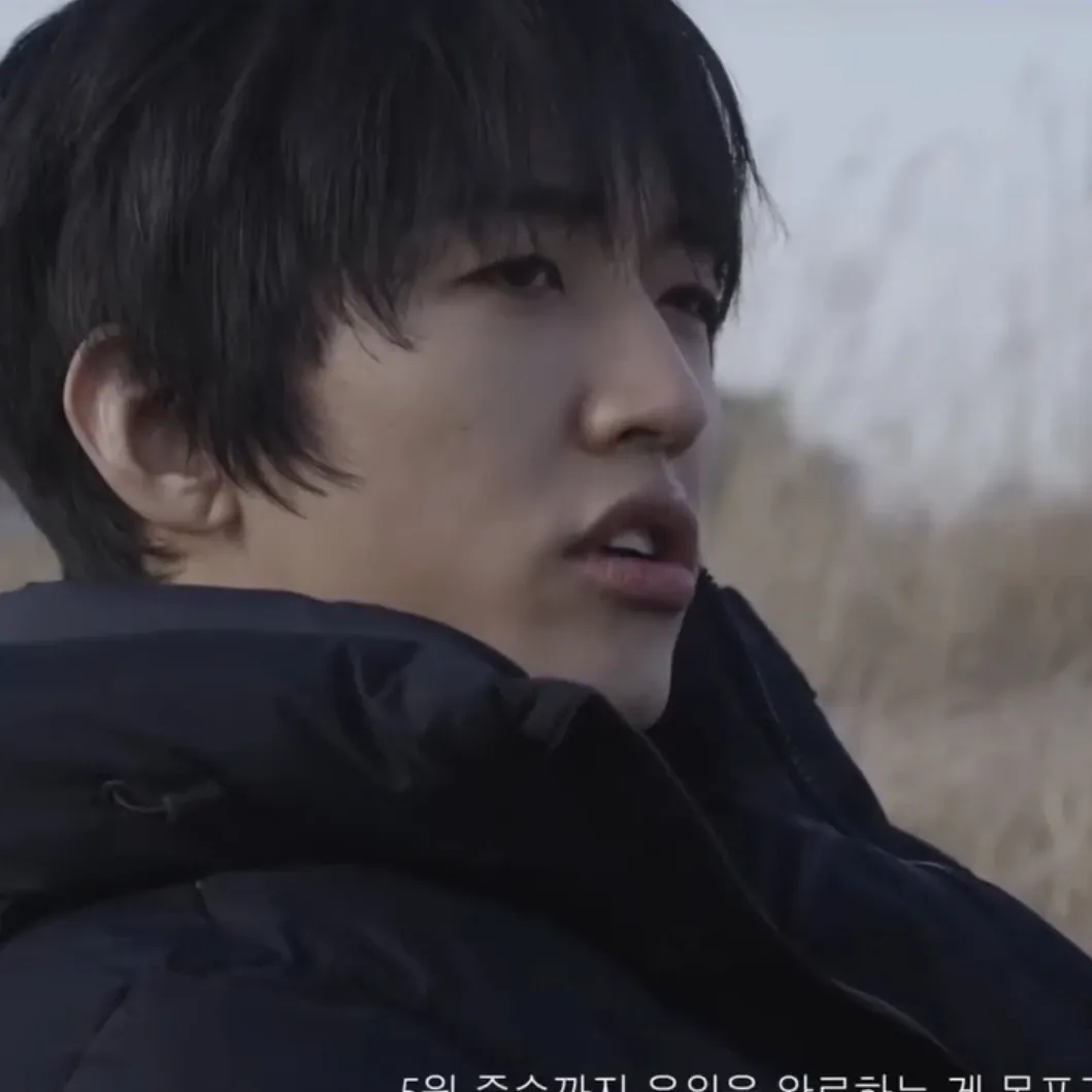 Behind-the-scenes cut of Lee Seungyoon