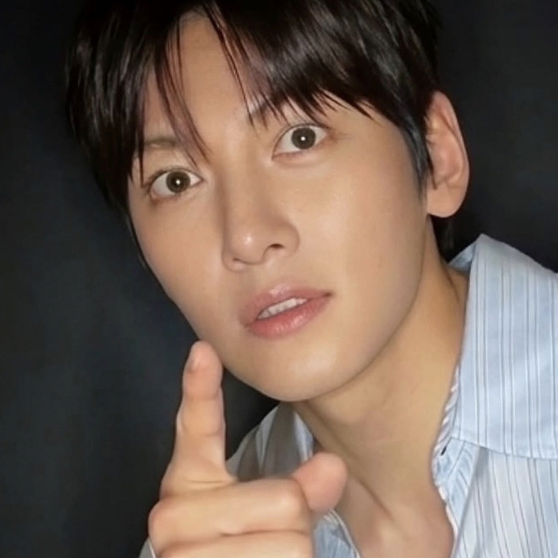 A moment captured by a fan of Ji Changwook
