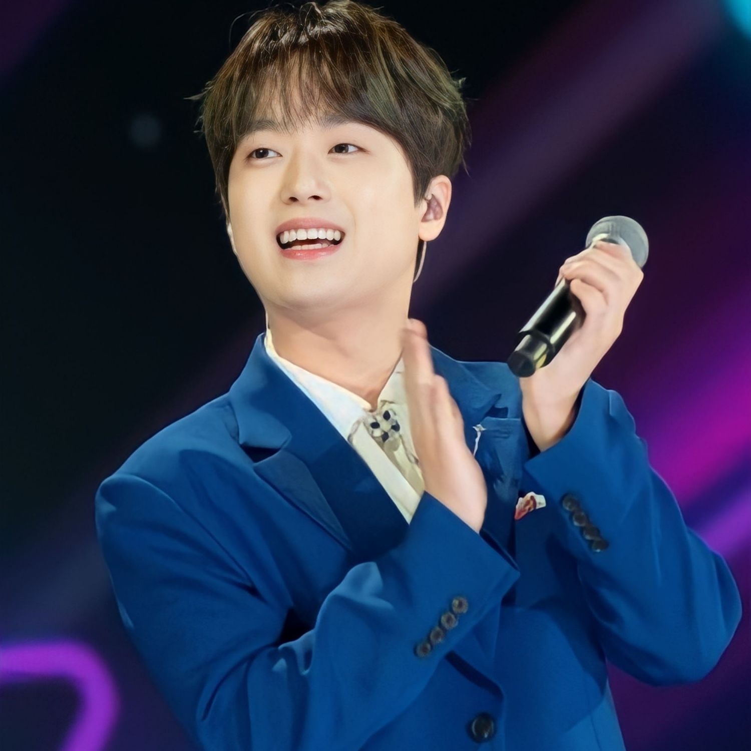 이찬원의 최신 사진