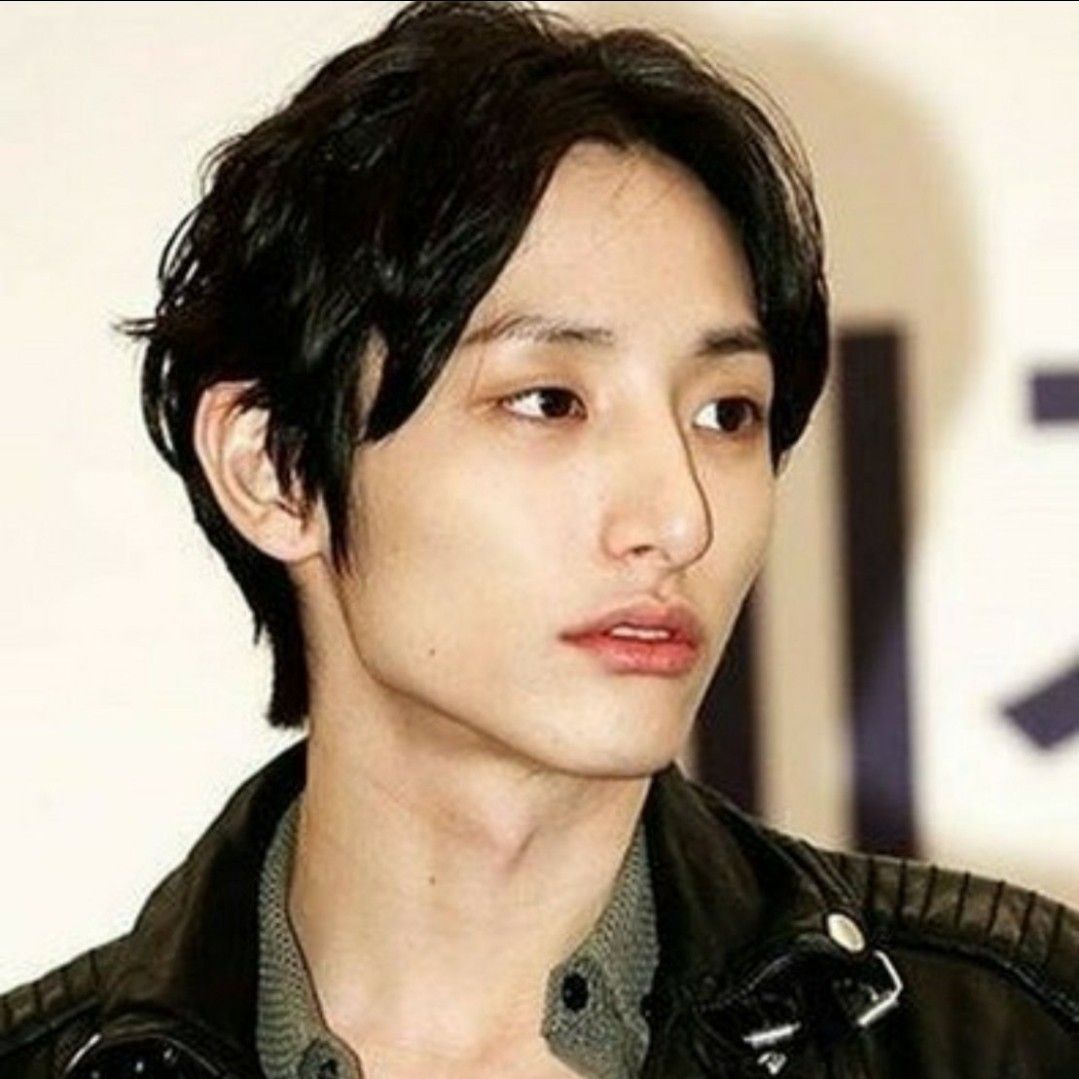 Recent activity shot of Lee Soohyuk