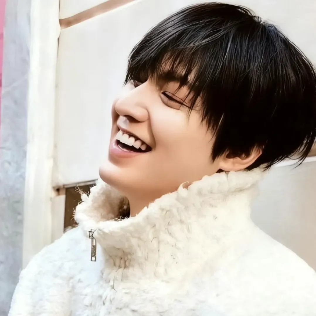 Behind-the-scenes cut of Lee Minho