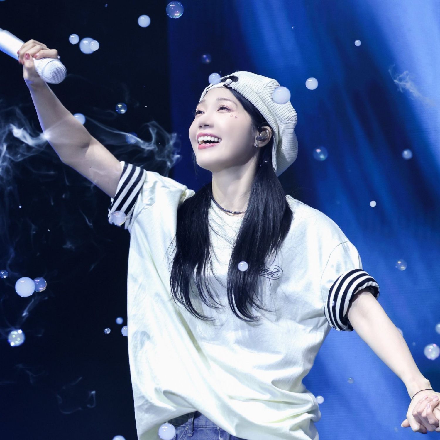 정은지 최근 활동샷