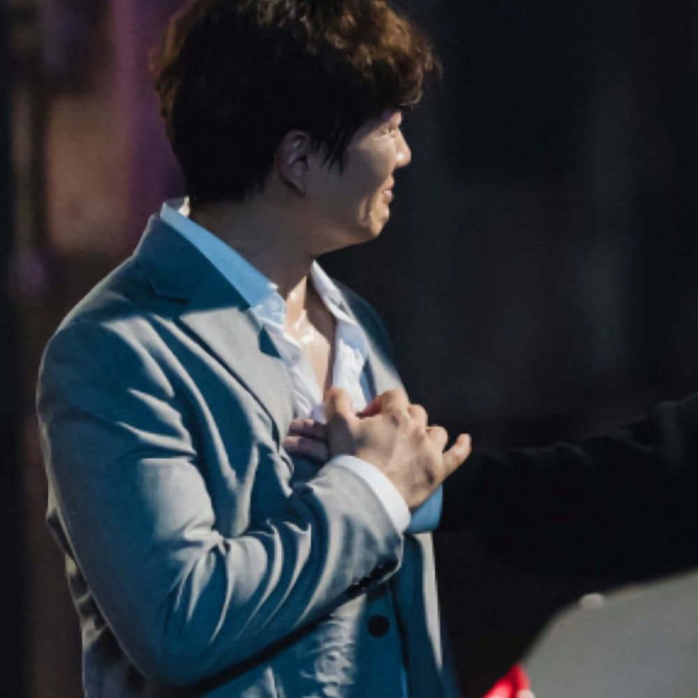 A moment captured by a fan of Ji Sung