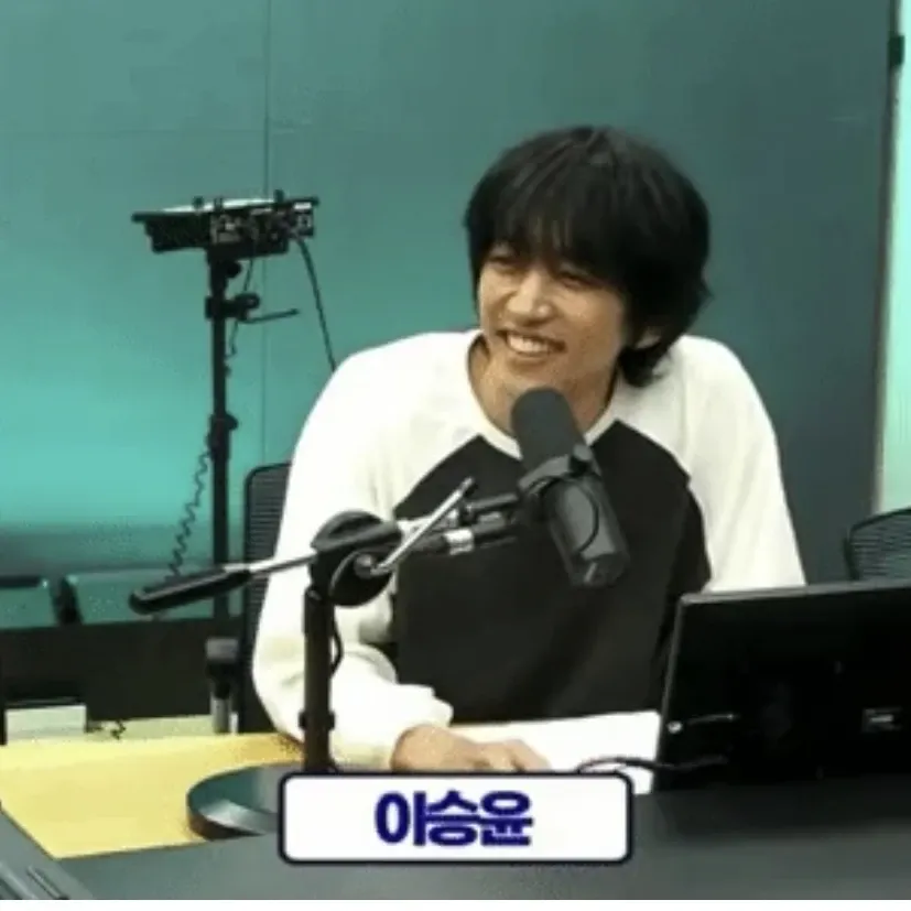 Recent activity shot of Lee Seungyoon