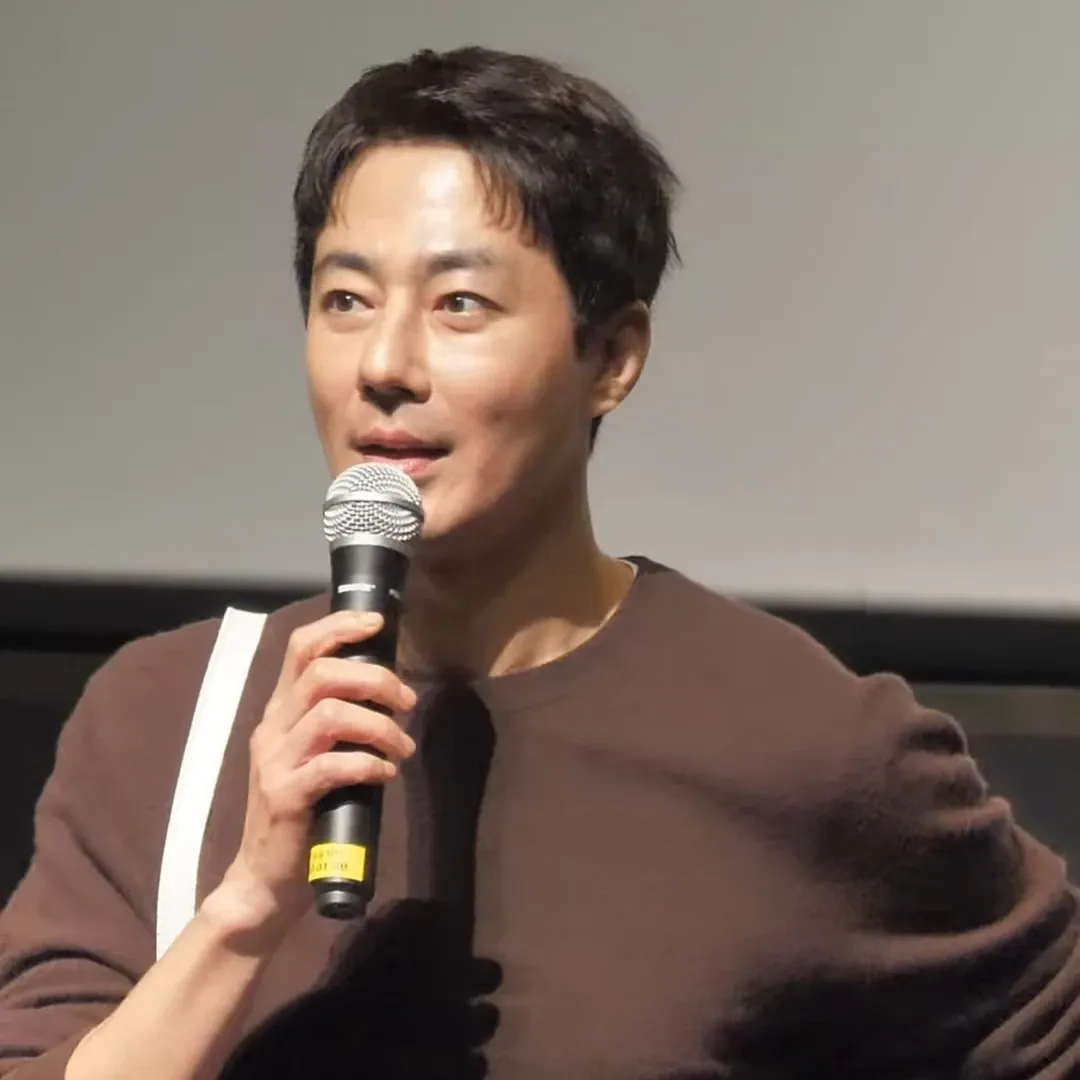 A moment captured by a fan of Jo Insung