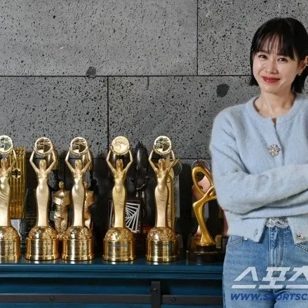 Foto terbaru dari Son Yejin