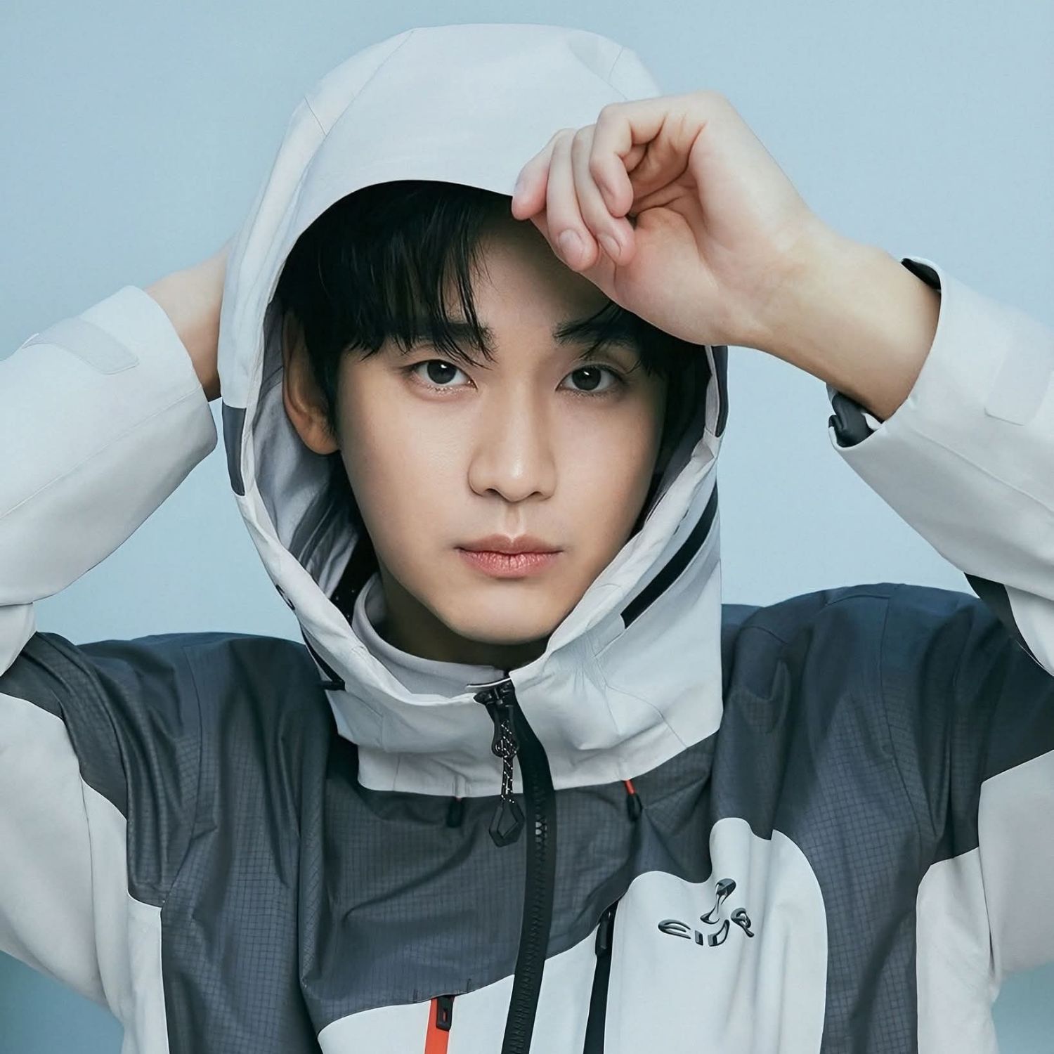 粉絲拍下的金秀賢瞬間