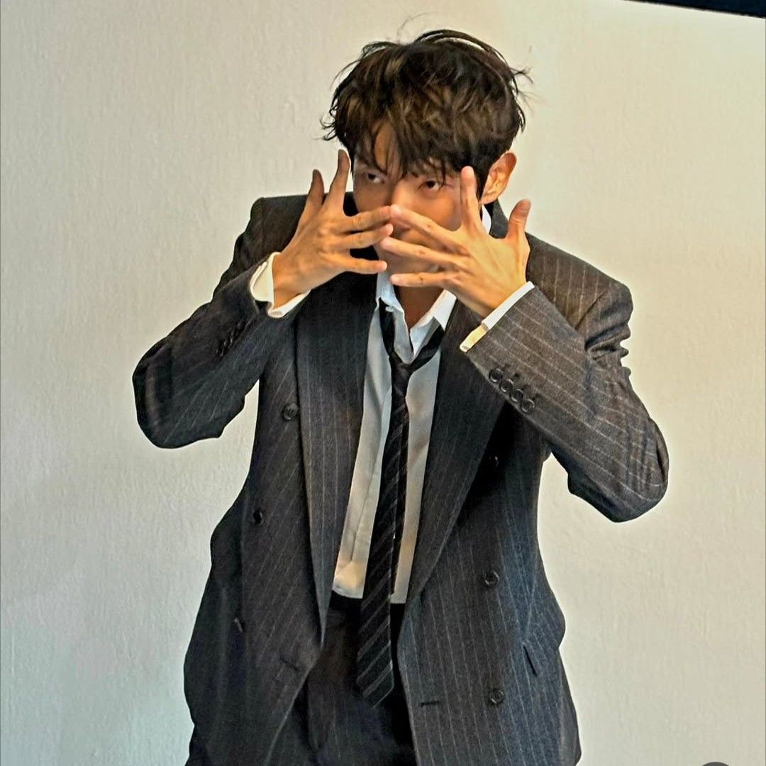 Momen yang diabadikan oleh penggemar Lee Joongi