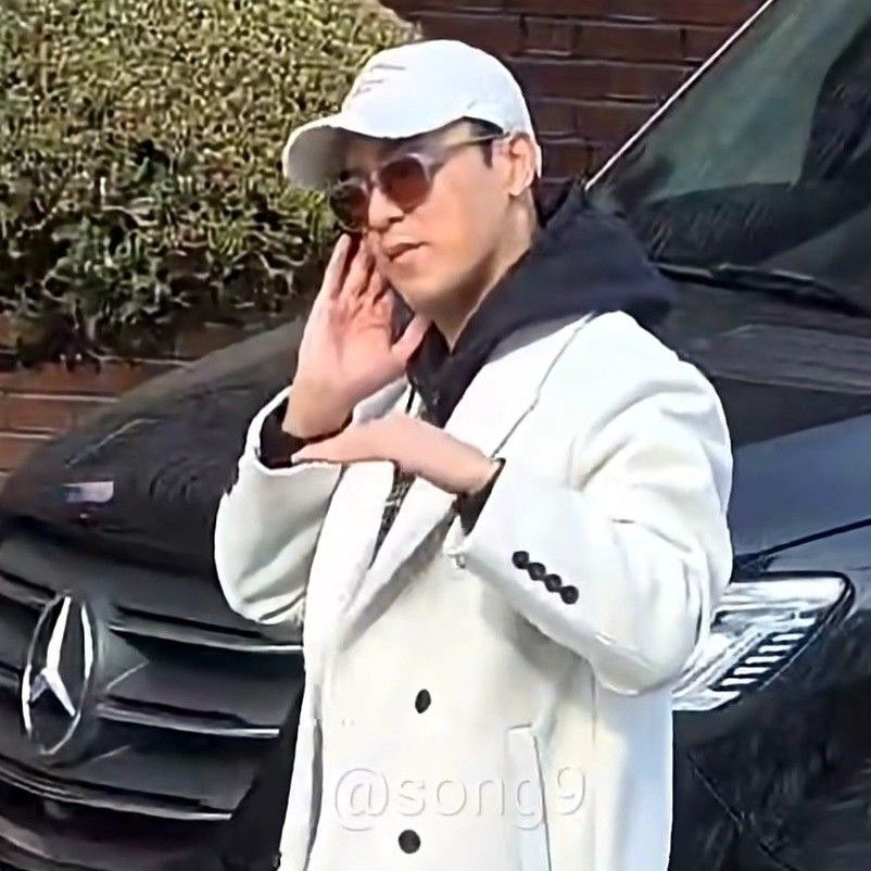 チャン・ミンホの最近の活動ショット