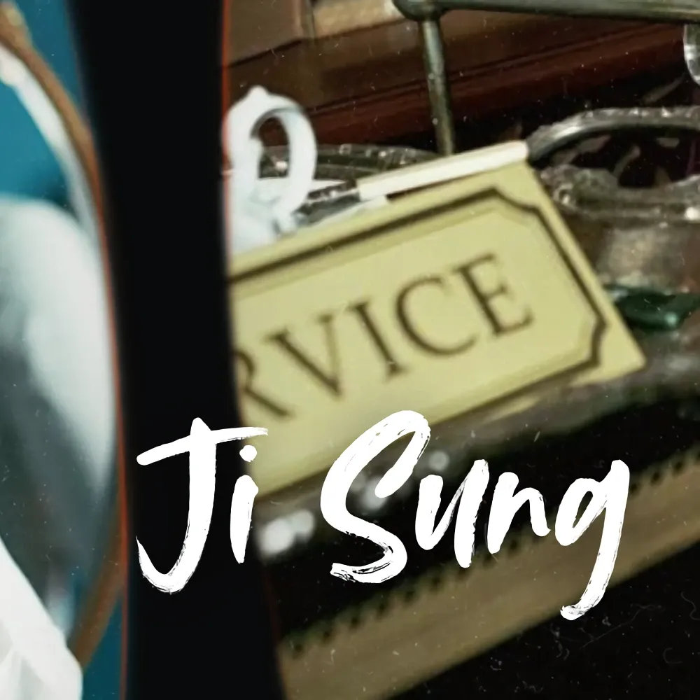 Behind-the-scenes cut of Ji Sung