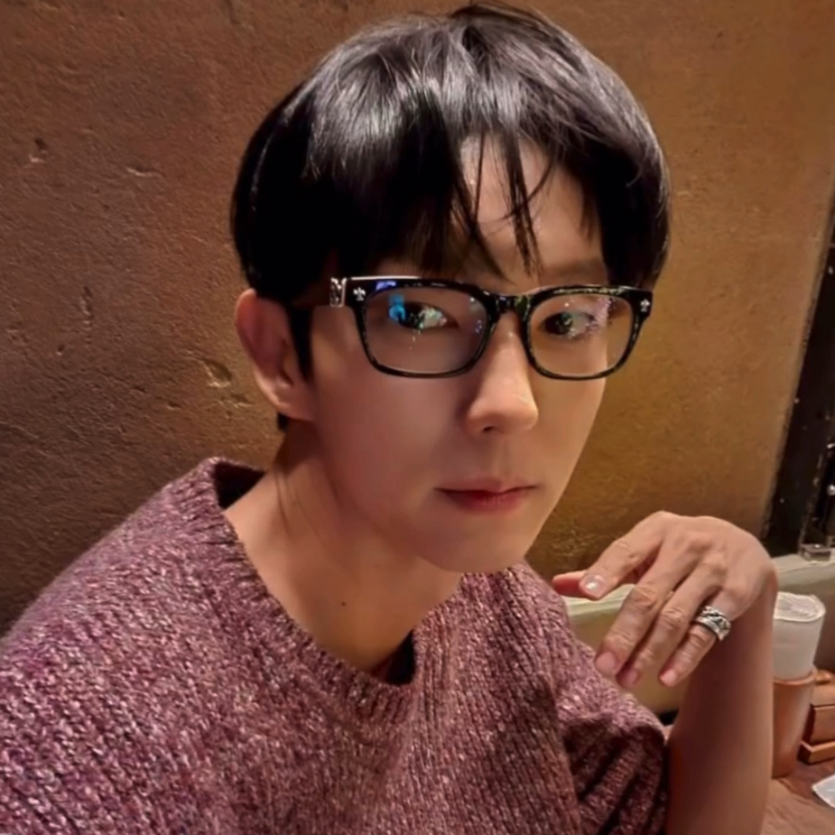 Behind-the-scenes cut of Lee Joongi