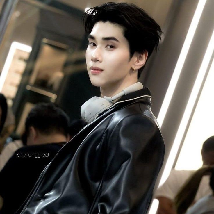 Behind-the-scenes cut of Dunk Natachai Boonprasert