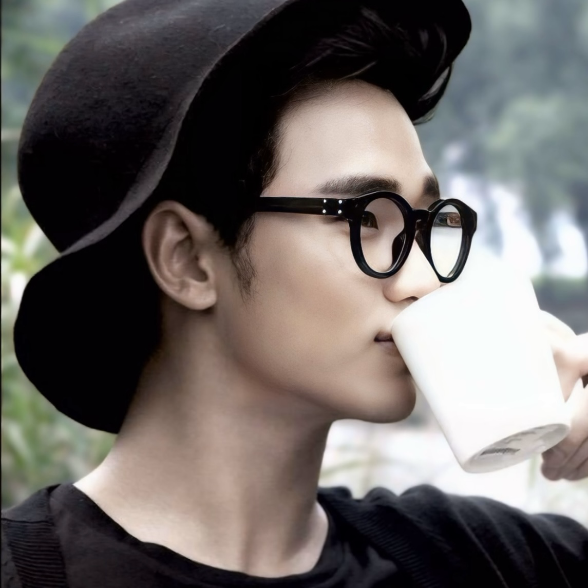 A moment captured by a fan of Kim Soohyun