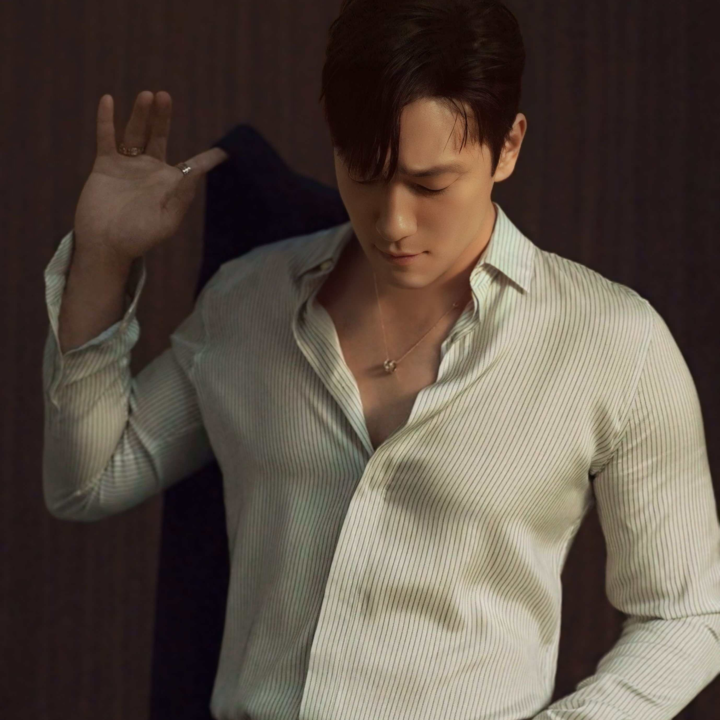 Recent activity shot of Son Seokkoo