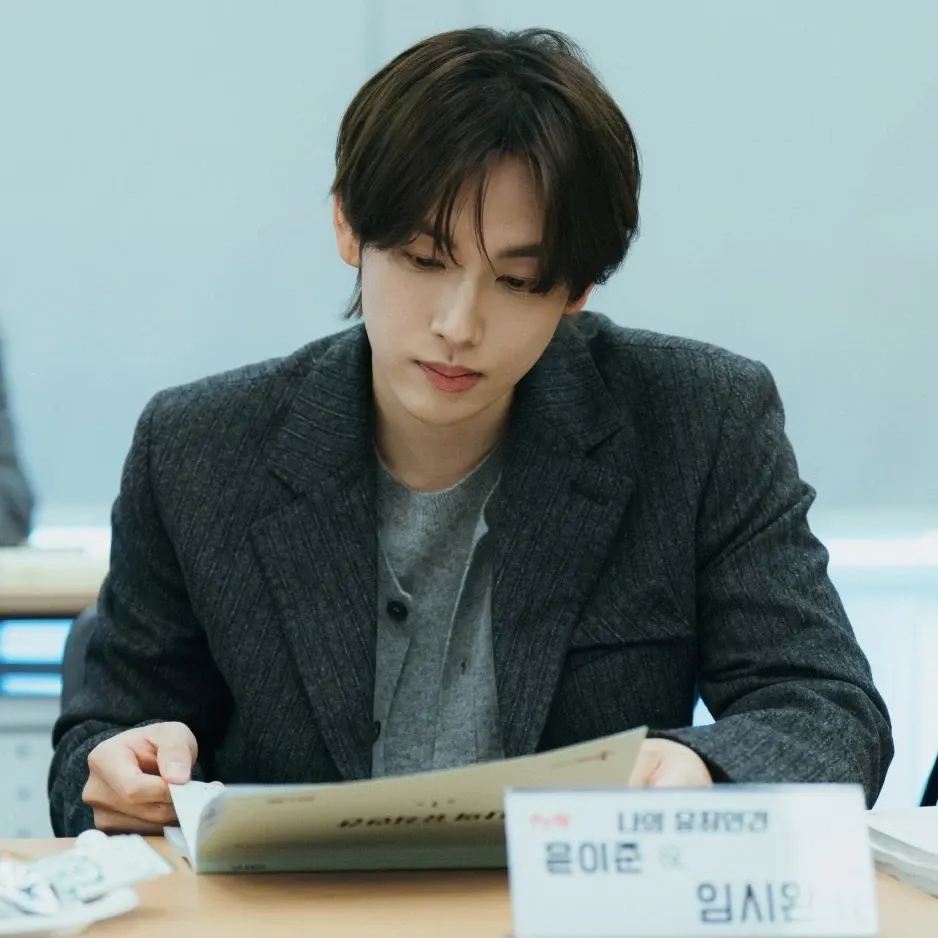 Behind-the-scenes cut of Yim Siwan