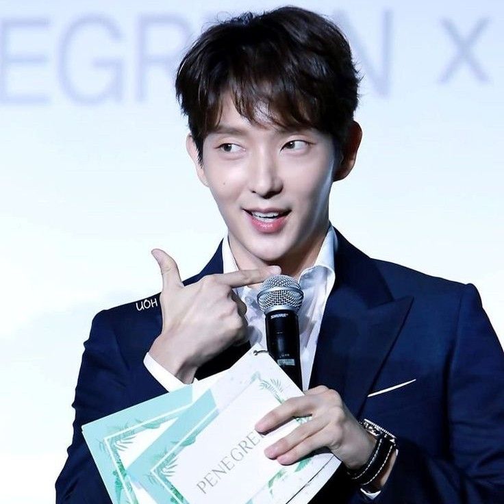 Behind-the-scenes cut of Lee Joongi