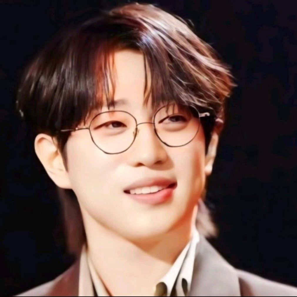 Behind-the-scenes cut of An Sunghoon