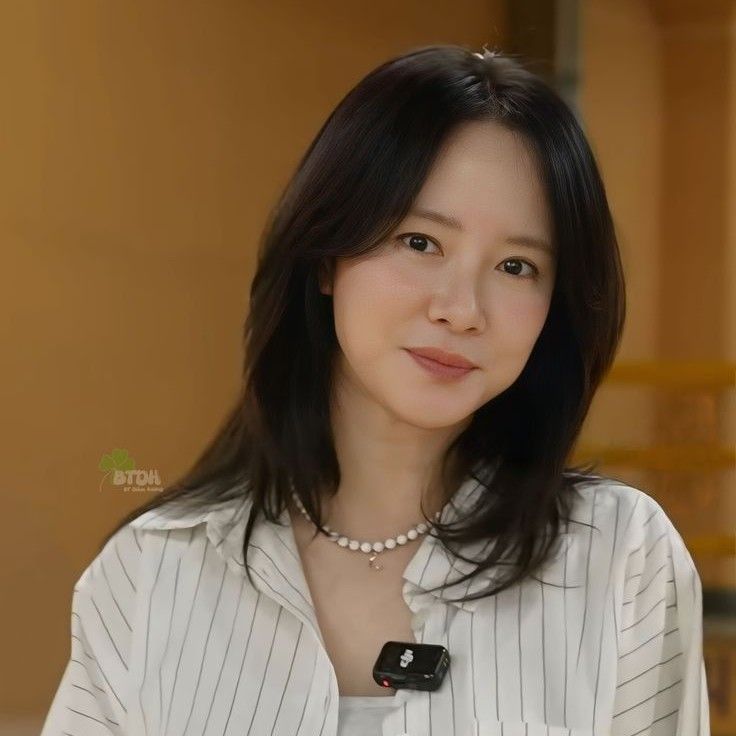 Recent activity shot of Song Jihyo