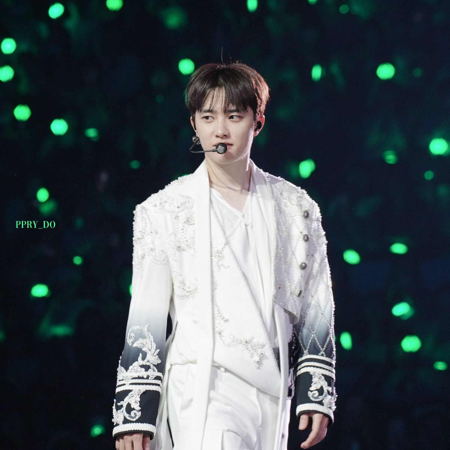 Momen yang diabadikan oleh penggemar Doh Kyungsoo (D.O.)