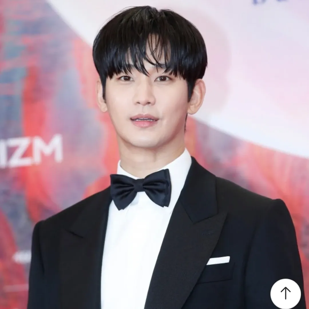 A moment captured by a fan of Kim Soohyun