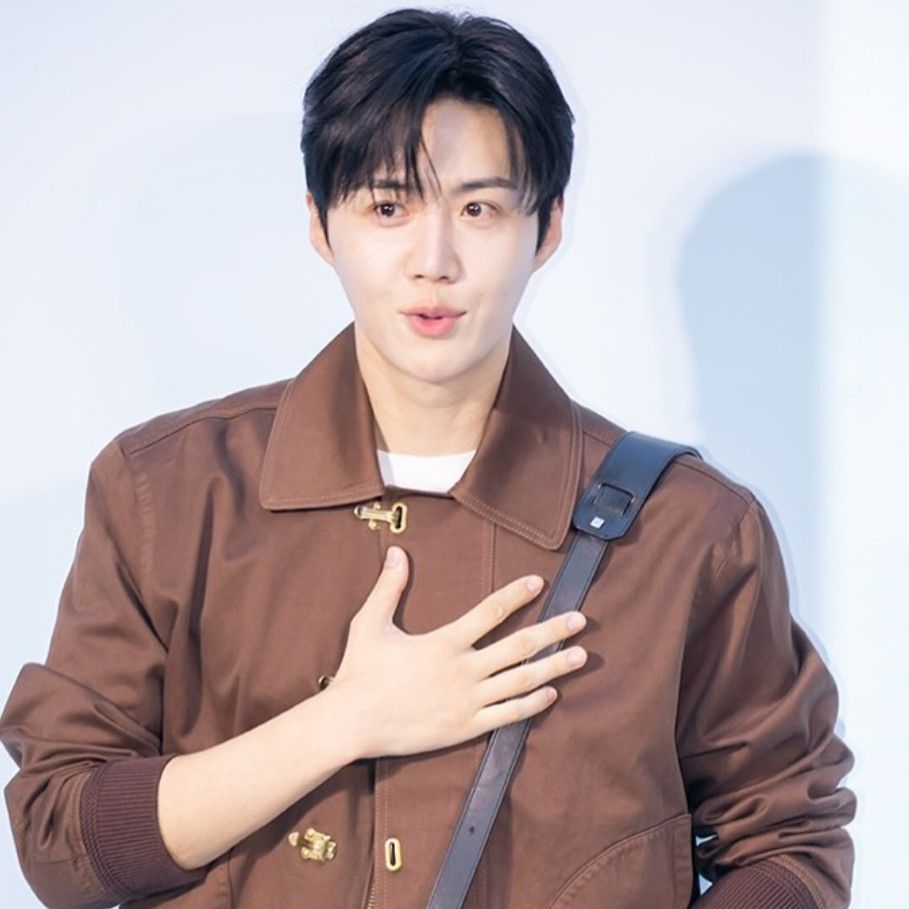 A moment captured by a fan of Kim Seonho