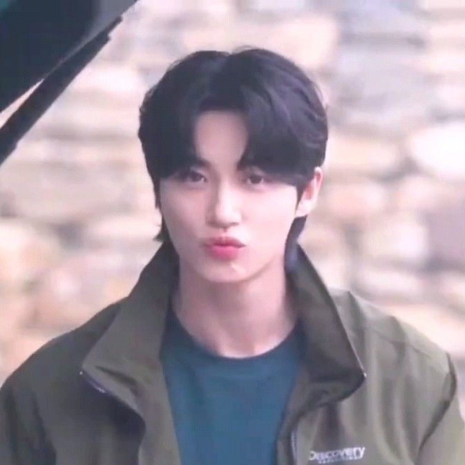 Recent activity shot of Byeon Wooseok