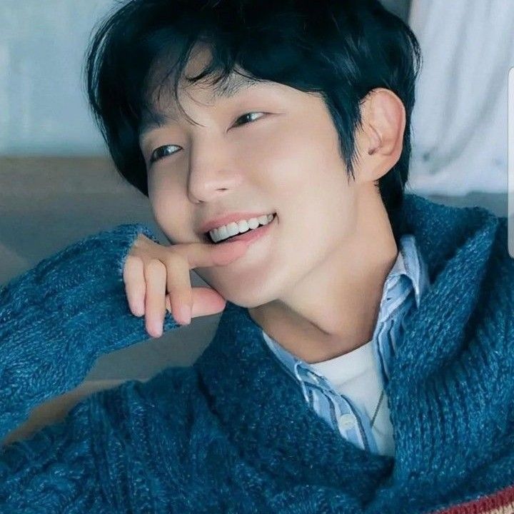 Behind-the-scenes cut of Lee Joongi