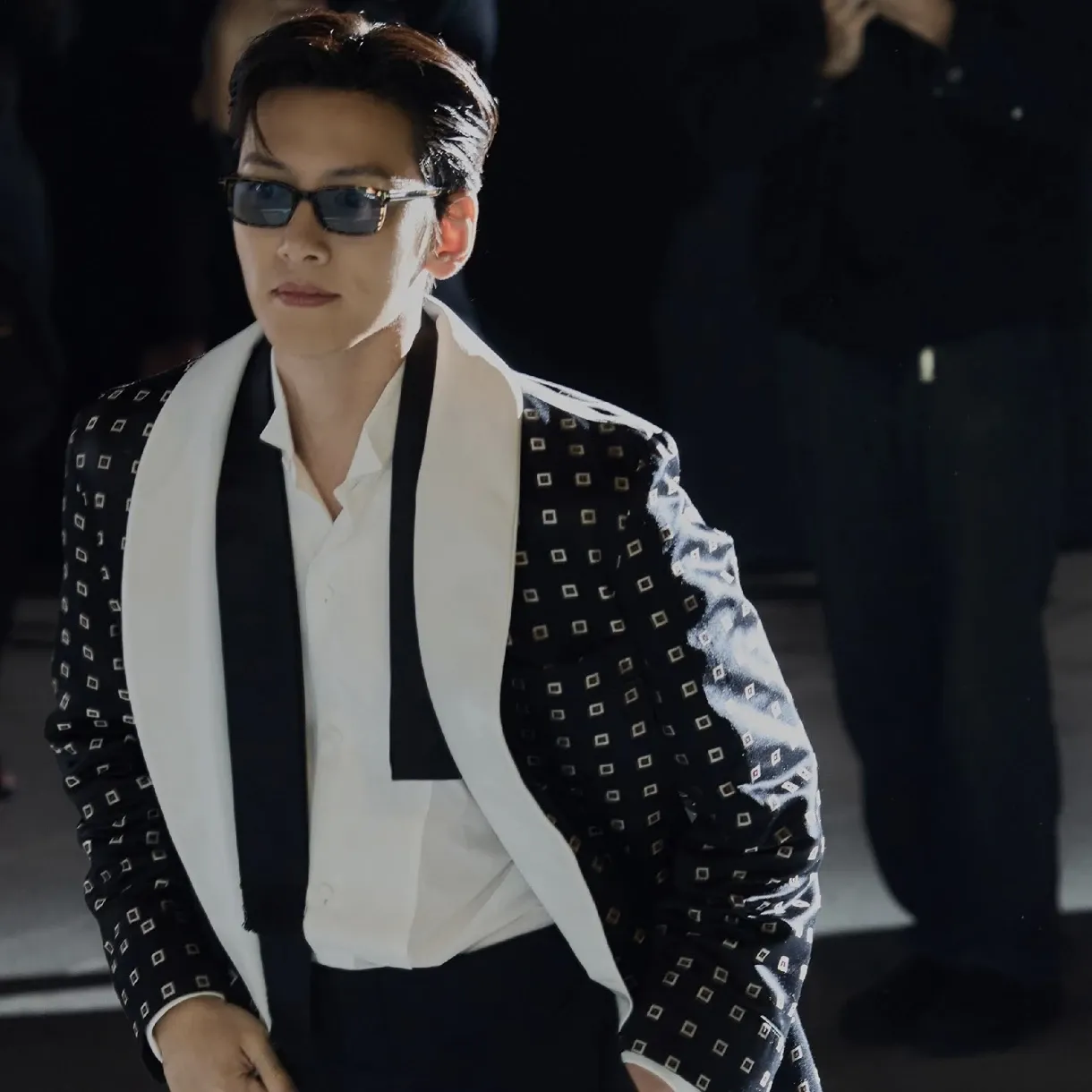 Behind-the-scenes cut of Ji Changwook
