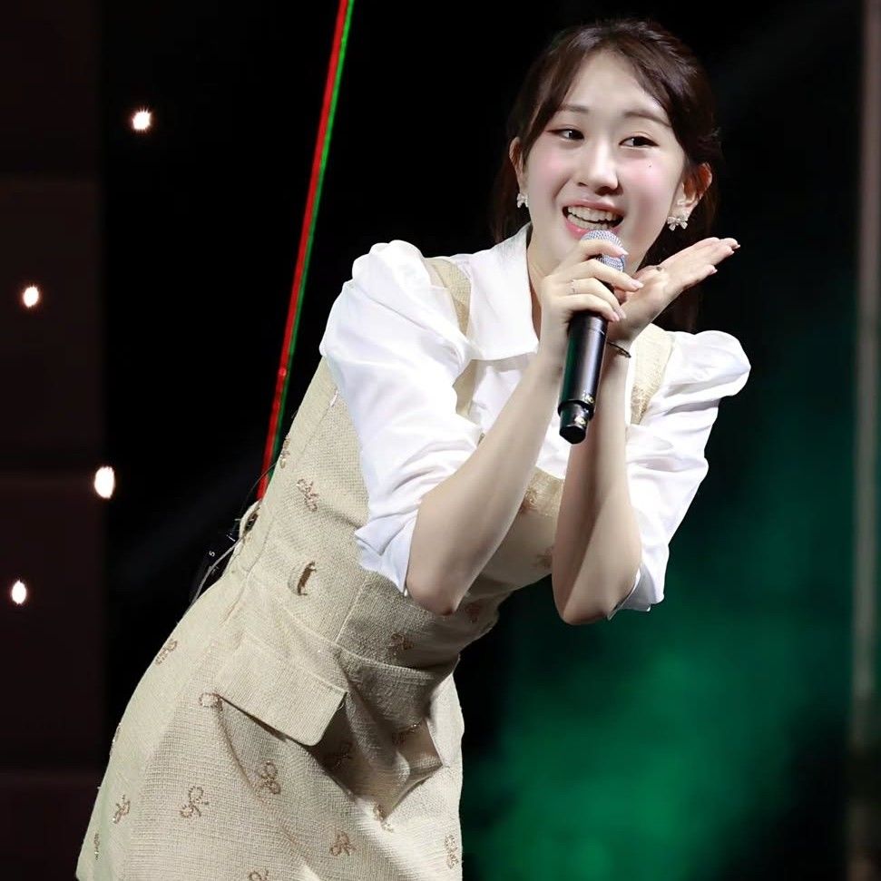 Foto kegiatan terbaru dari Jeon Yujin