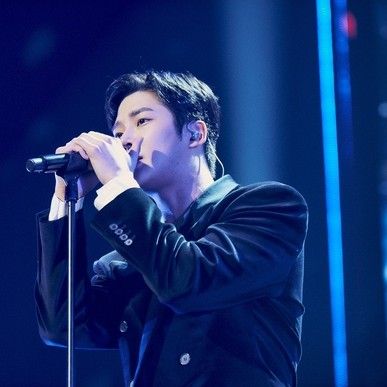 로운 팬이 찍은 순간