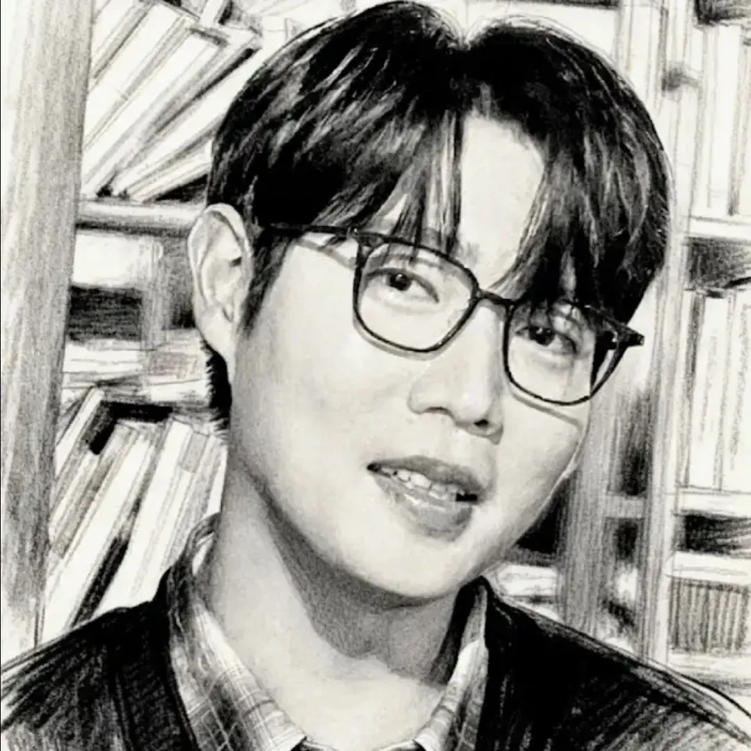 Recent activity shot of Son Taejin