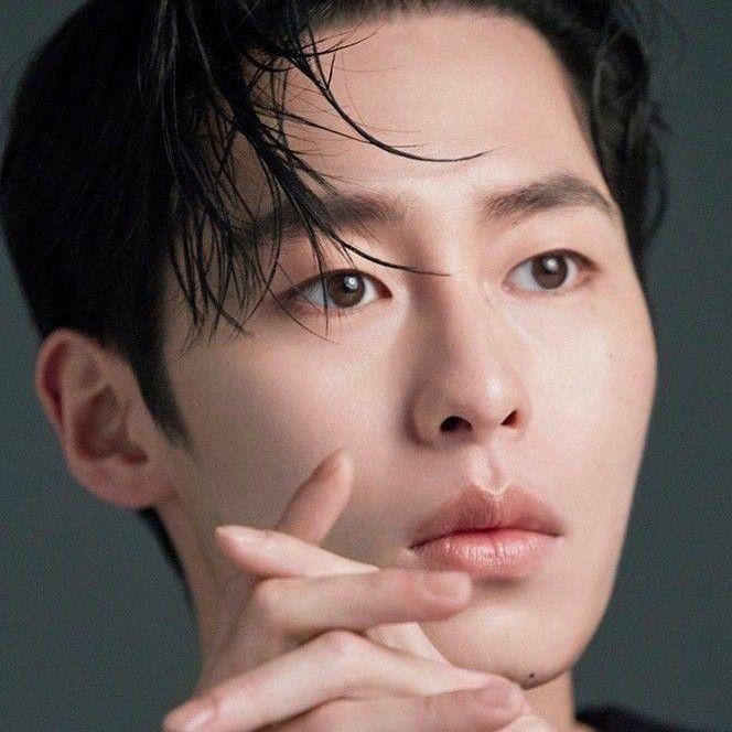 A moment captured by a fan of Lee Jaewook