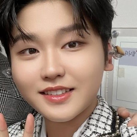 Behind-the-scenes cut of Park Sungon