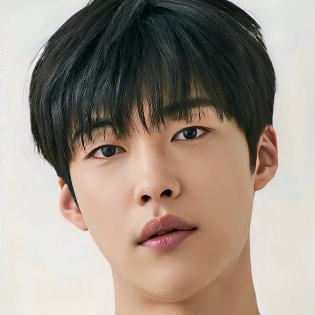 Latest photo of Woo Dohwan